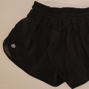 Lululemon Hotty Hot Short size 4